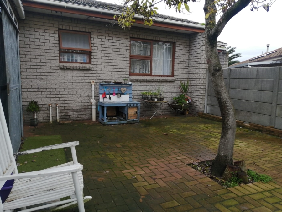 To Let 3 Bedroom Property for Rent in Mabille Park Western Cape
